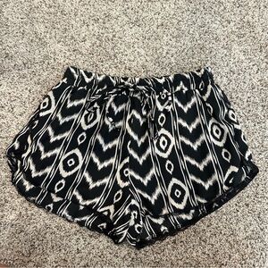 Black and Beige Cute Shorts